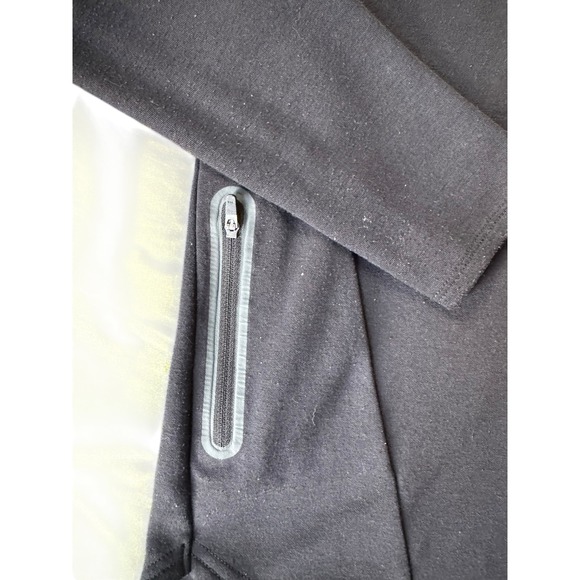 The North Face Women Black Long Sleeve Athletic Top With Zipper Pocket Size M - Picture 2 of 3
